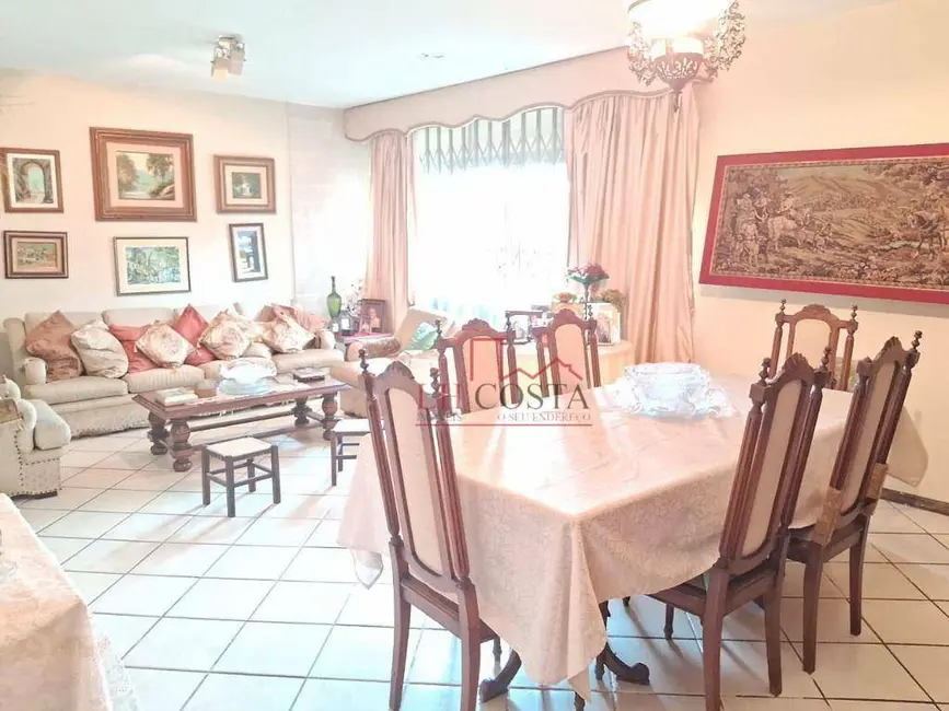 Foto 3 de Casa com 4 quartos à venda, 360m2 em São Francisco, Niteroi - RJ