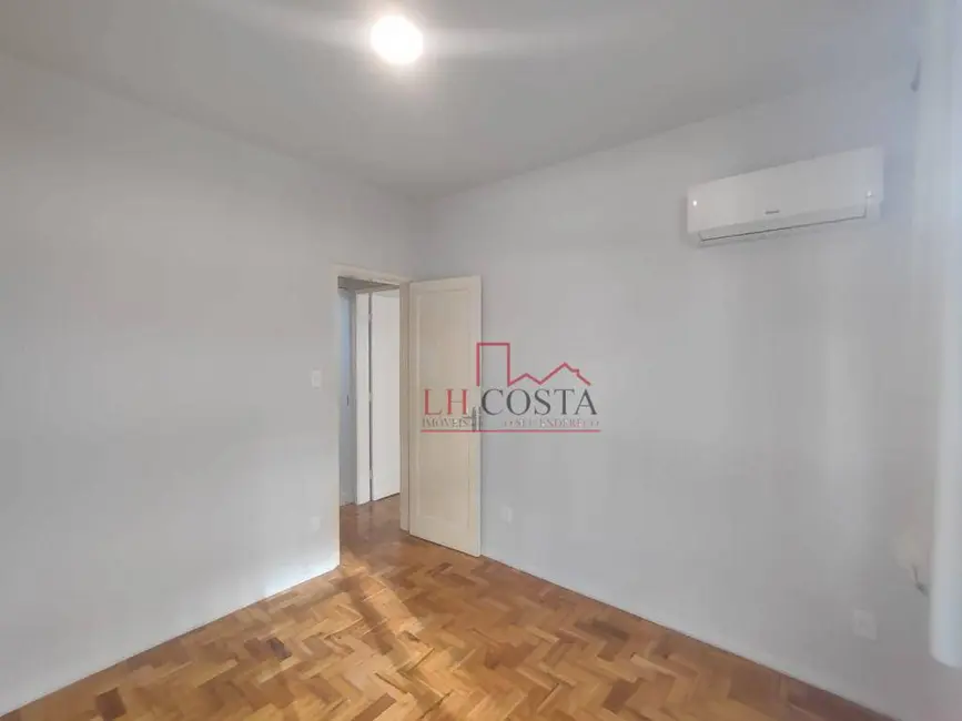 Apartamento com 2 quartos à venda, 70m2 em Santa Rosa, Niteroi - RJ - imagem 9 Foto 9 de Apartamento com 2 quartos à venda, 70m2 em Santa Rosa, Niteroi - RJ
