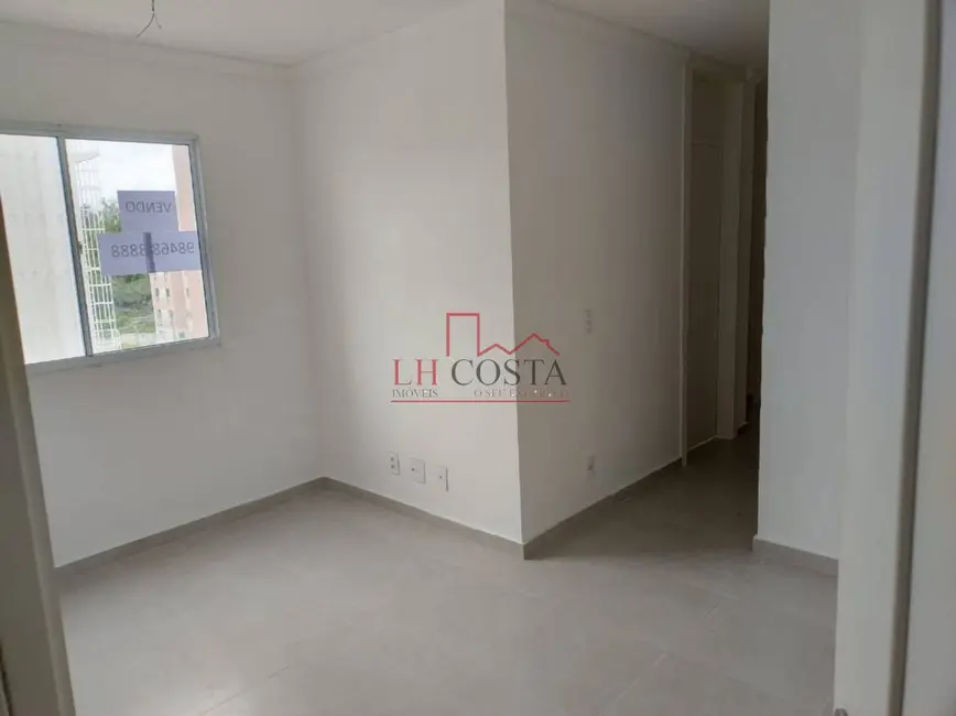 Foto 2 de Apartamento com 2 quartos à venda, 45m2 em Neves, Sao Goncalo - RJ