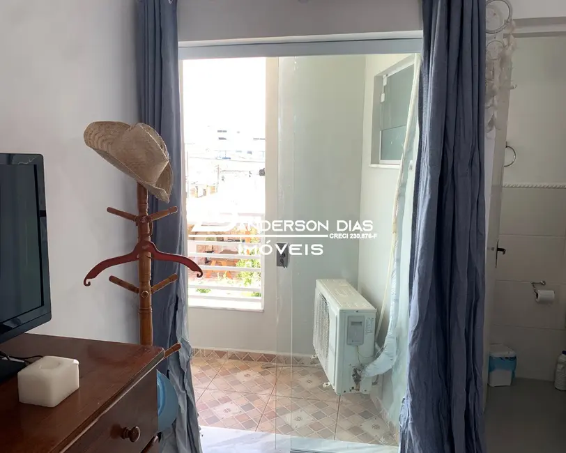 Foto 5 de Casa com 3 quartos à venda, 180m2 em Centro, Caraguatatuba - SP