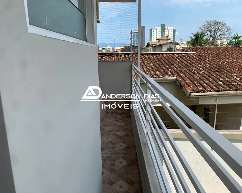 Foto 9 de Casa com 3 quartos à venda, 180m2 em Centro, Caraguatatuba - SP