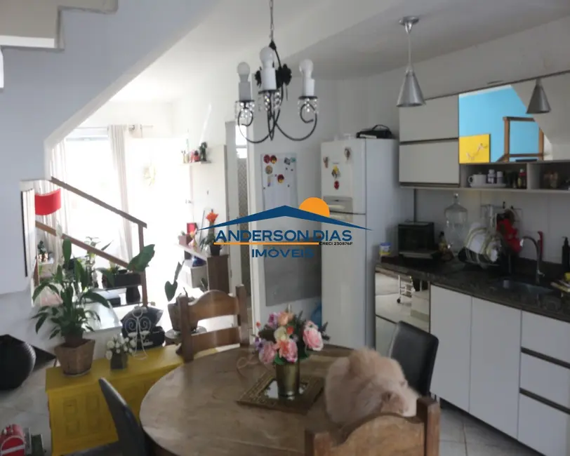 Casa com 2 quartos à venda, 103m2 em Martim de Sá, Caraguatatuba - SP - imagem 5 Foto 5 de Casa com 2 quartos à venda, 103m2 em Martim de Sá, Caraguatatuba - SP