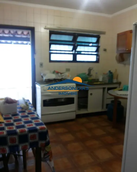 Foto 2 de Casa com 2 quartos à venda, 250m2 em Martim de Sá, Caraguatatuba - SP