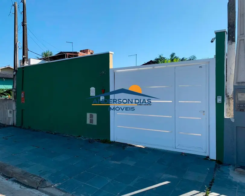 Foto 2 de Casa com 2 quartos à venda, 129m2 em Poiares, Caraguatatuba - SP