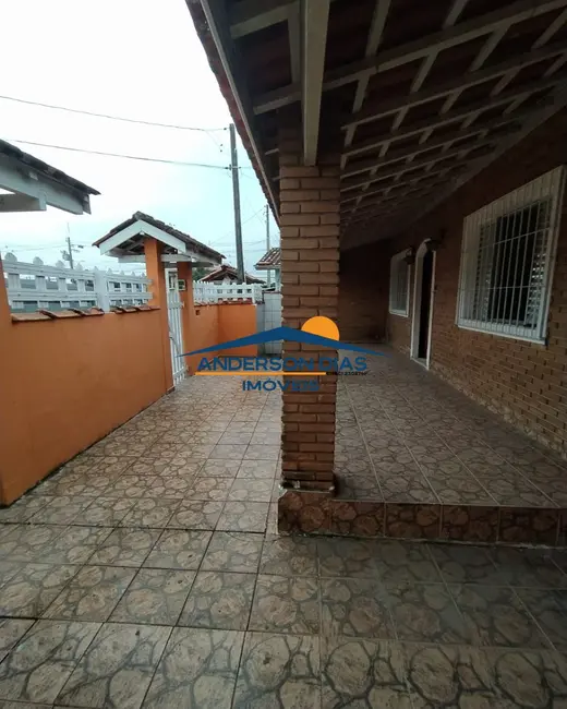 Casa com 3 quartos à venda, 150m2 em Barranco Alto, Caraguatatuba - SP - imagem 4 Foto 4 de Casa com 3 quartos à venda, 150m2 em Barranco Alto, Caraguatatuba - SP