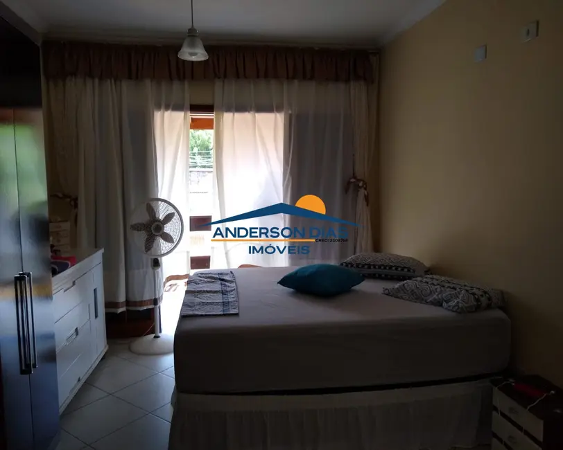 Foto 4 de Casa com 3 quartos à venda, 250m2 em Massaguaçu, Caraguatatuba - SP