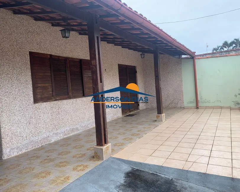 Foto 1 de Casa com 3 quartos à venda, 250m2 em Praia das Palmeiras, Caraguatatuba - SP