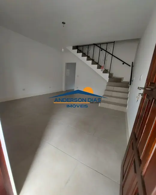 Foto 1 de Casa com 2 quartos à venda, 85m2 em Jardim Primavera, Caraguatatuba - SP