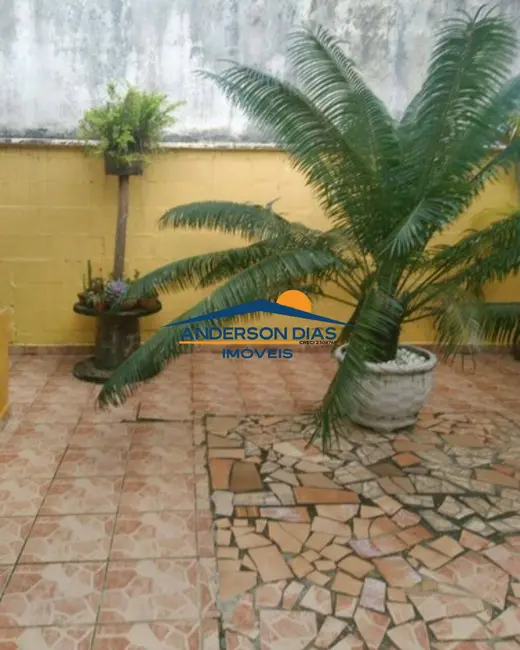 Casa com 3 quartos à venda, 300m2 em Jardim Rio Santos, Caraguatatuba - SP - imagem 5 Foto 5 de Casa com 3 quartos à venda, 300m2 em Jardim Rio Santos, Caraguatatuba - SP