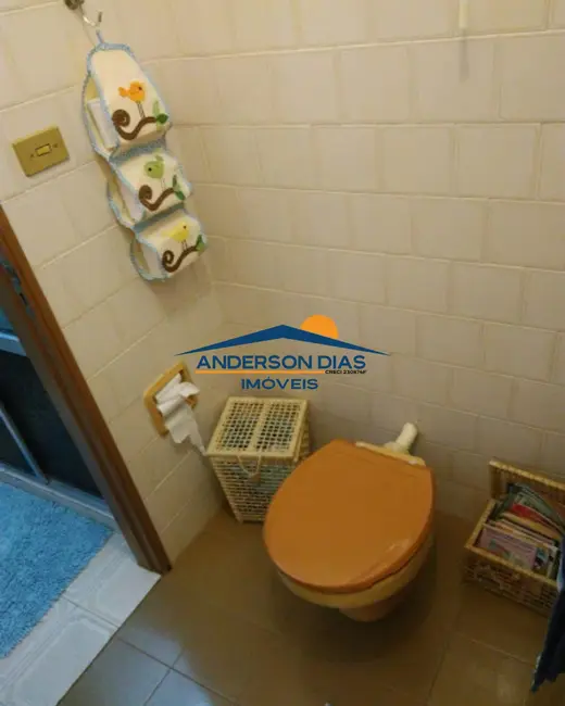 Casa com 3 quartos à venda, 300m2 em Jardim Rio Santos, Caraguatatuba - SP - imagem 7 Foto 7 de Casa com 3 quartos à venda, 300m2 em Jardim Rio Santos, Caraguatatuba - SP