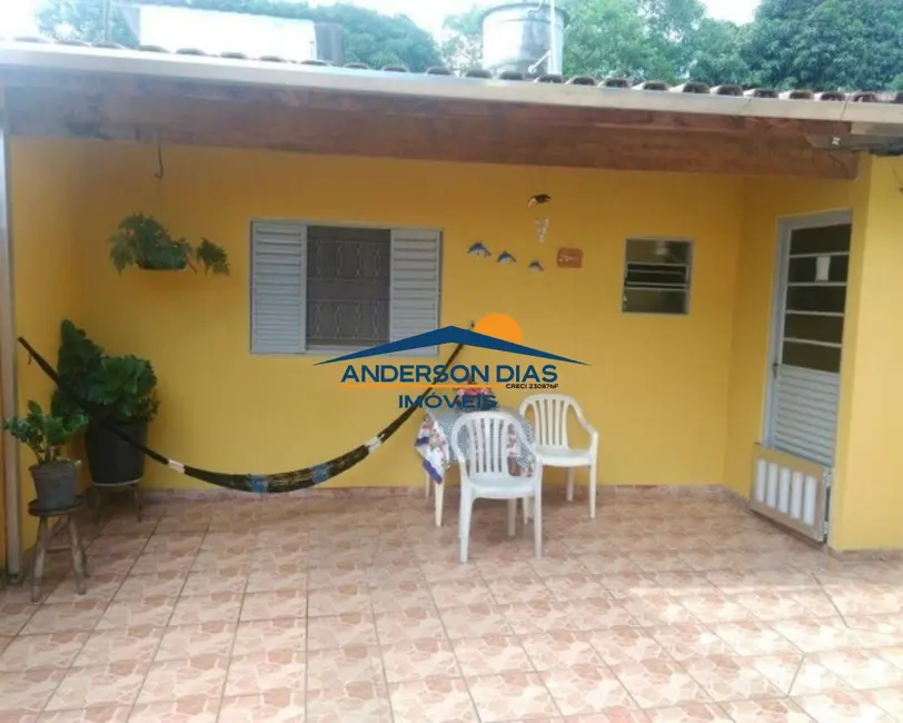 Casa com 3 quartos à venda, 300m2 em Jardim Rio Santos, Caraguatatuba - SP - imagem 1 Foto 1 de Casa com 3 quartos à venda, 300m2 em Jardim Rio Santos, Caraguatatuba - SP