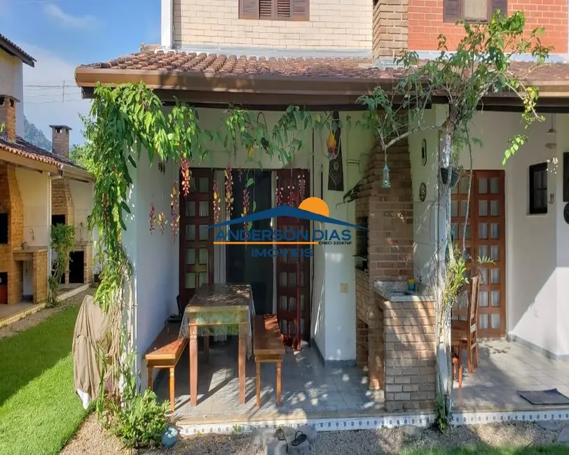 Foto 3 de Casa com 2 quartos à venda, 177m2 em Massaguaçu, Caraguatatuba - SP