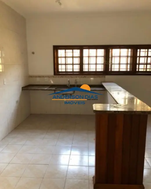 Foto 3 de Casa com 2 quartos para alugar, 400m2 em Caraguatatuba - SP