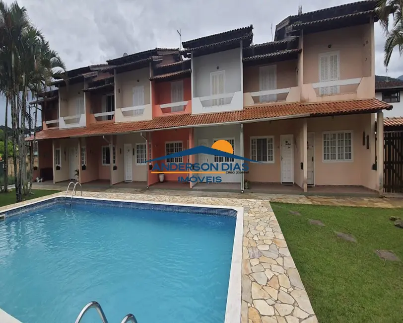 Foto 1 de Casa com 2 quartos à venda, 60m2 em Martim de Sá, Caraguatatuba - SP