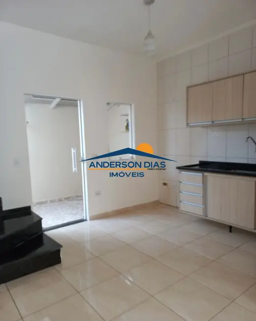 Foto 9 de Casa com 2 quartos à venda, 100m2 em Cidade Jardim, Caraguatatuba - SP