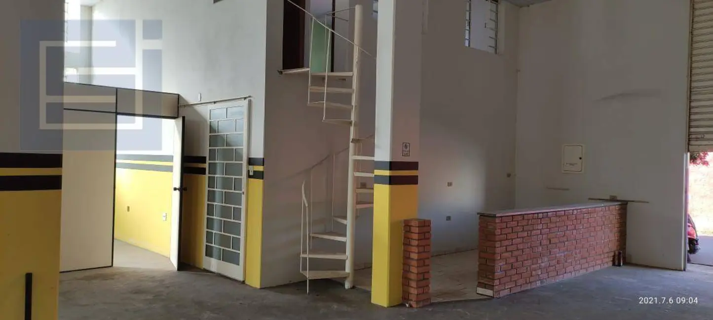 Foto 6 de Sala Comercial para alugar, 300m2 em Centro, Socorro - SP