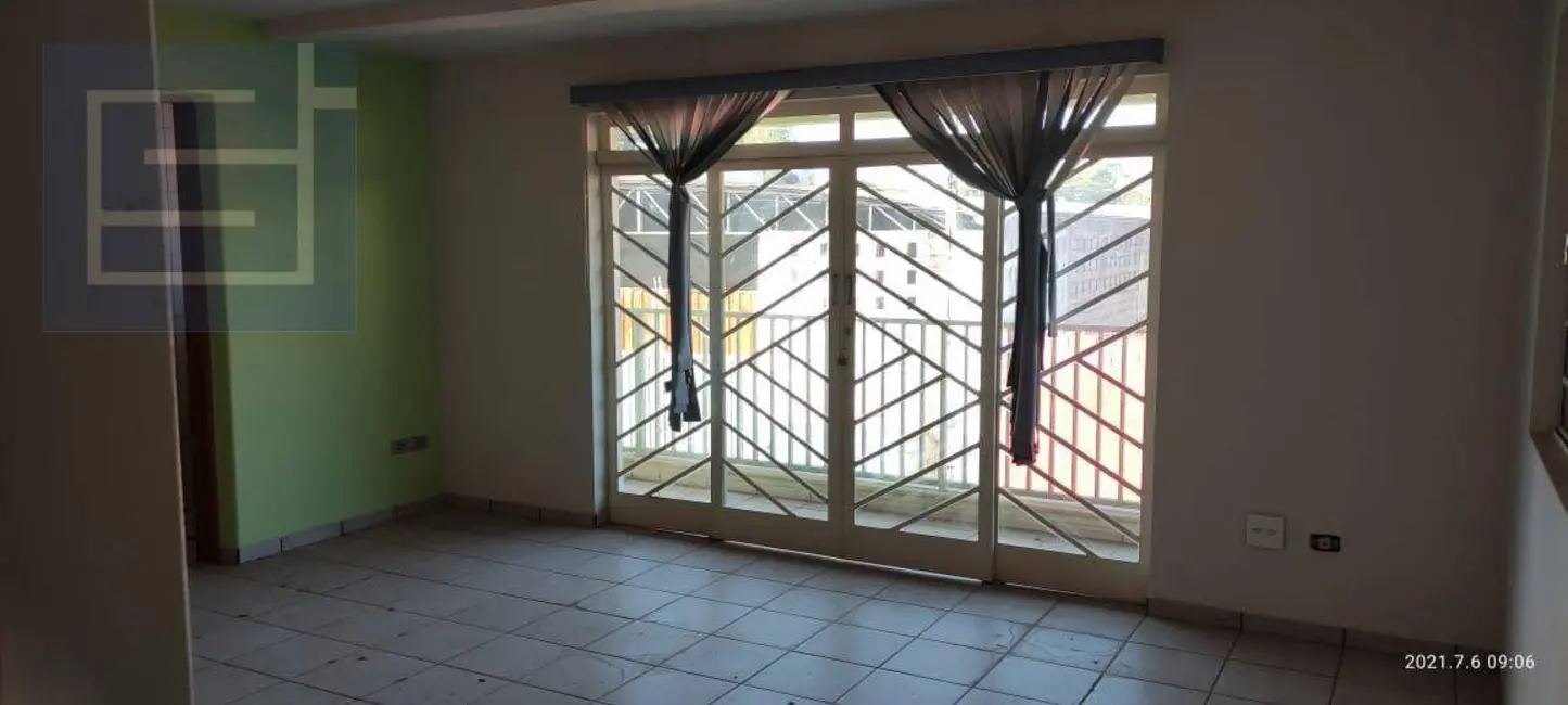 Foto 9 de Sala Comercial para alugar, 300m2 em Centro, Socorro - SP