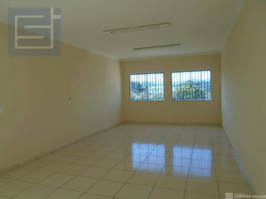 Foto 9 de Sala Comercial para alugar, 330m2 em Centro, Socorro - SP