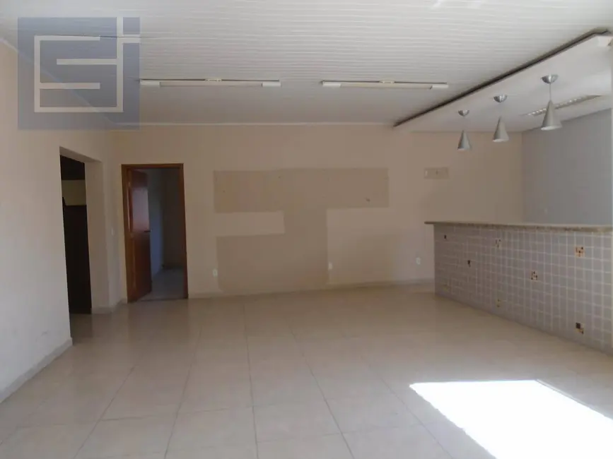 Foto 4 de Sala Comercial para alugar, 330m2 em Centro, Socorro - SP