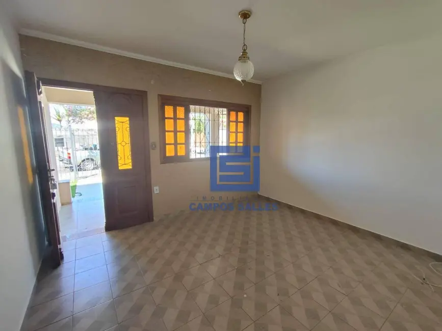 Foto 9 de Casa com 3 quartos para alugar, 200m2 em Socorro - SP