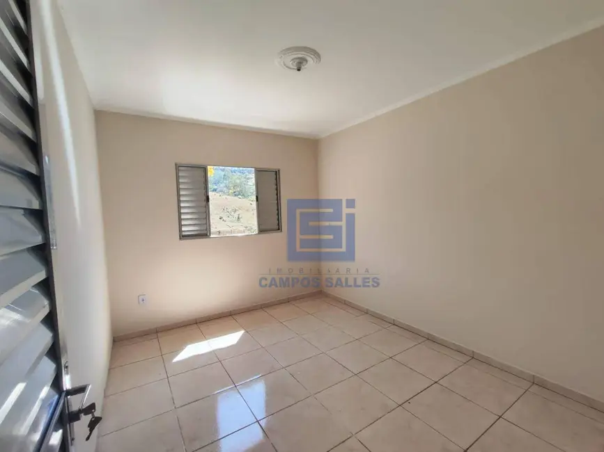 Foto 4 de Casa com 2 quartos para alugar em Socorro - SP