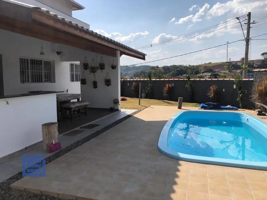 Foto 1 de Casa com 3 quartos à venda, 460m2 em Centro, Socorro - SP