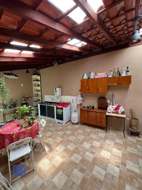 Foto 9 de Casa com 3 quartos à venda, 167m2 em Socorro - SP