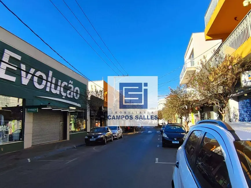 Foto 3 de Casa com 3 quartos para alugar em Centro, Socorro - SP