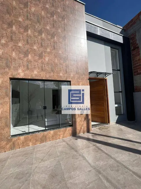 Foto 2 de Casa com 2 quartos à venda, 160m2 em Socorro - SP