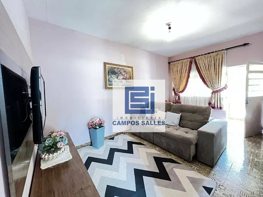 Foto 9 de Casa com 2 quartos à venda, 207m2 em Centro, Socorro - SP