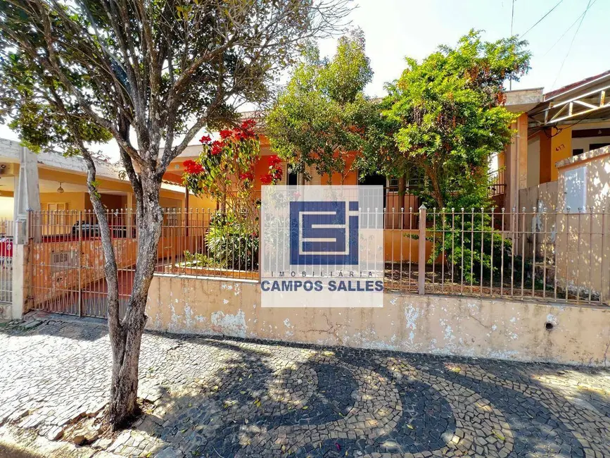 Foto 3 de Casa com 2 quartos à venda, 207m2 em Centro, Socorro - SP