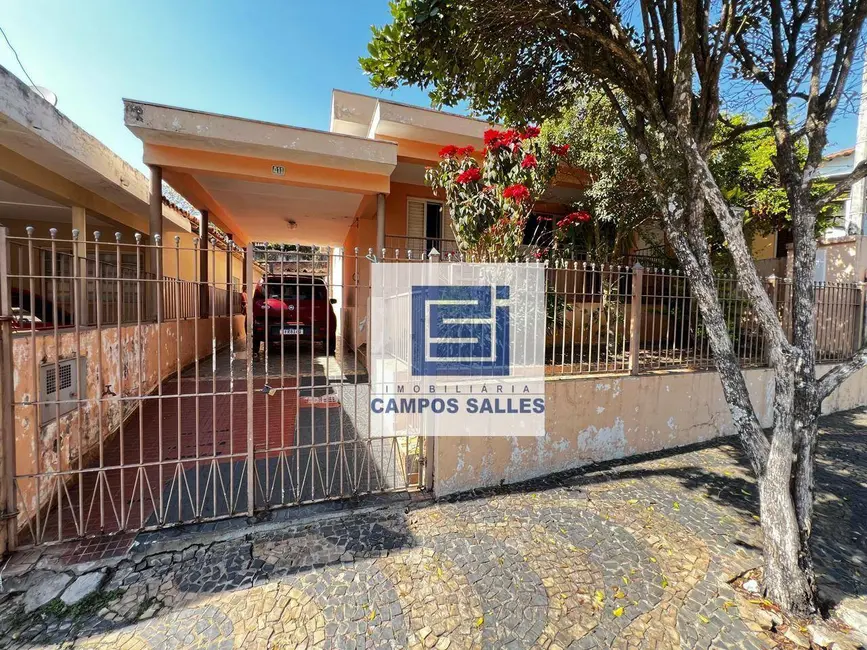 Foto 2 de Casa com 2 quartos à venda, 207m2 em Centro, Socorro - SP
