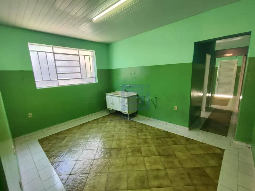 Casa para alugar, 176m2 em Centro, Socorro - SP - imagem 6 Foto 6 de Casa para alugar, 176m2 em Centro, Socorro - SP