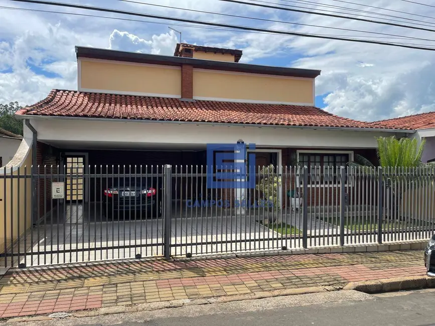 Foto 1 de Casa com 4 quartos à venda, 305m2 em Centro, Socorro - SP