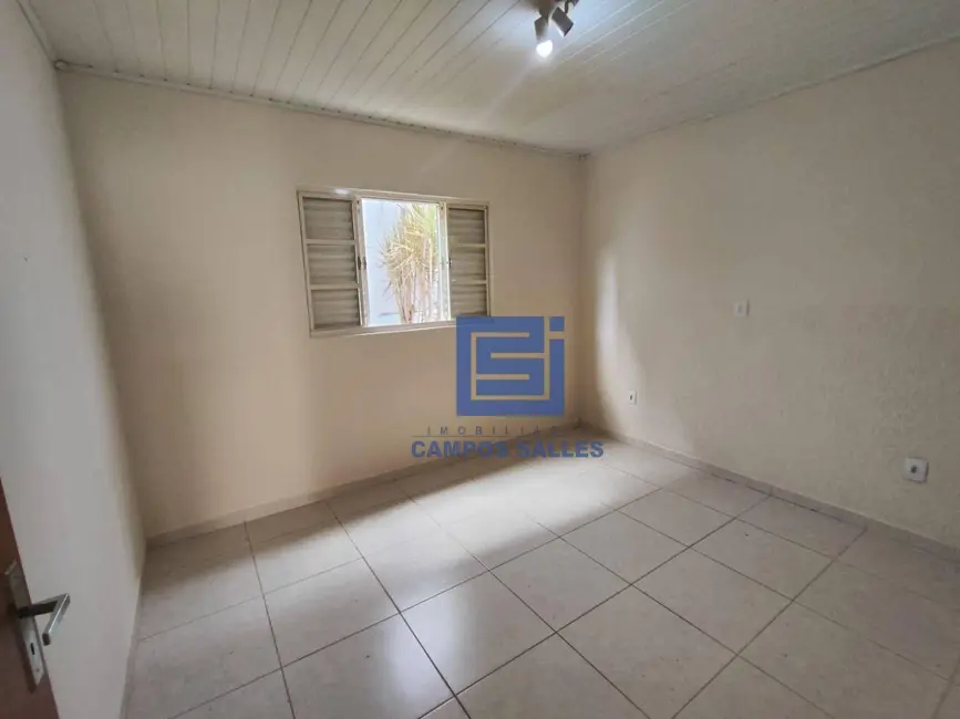 Casa com 1 quarto para alugar em Socorro - SP - imagem 3 Foto 3 de Casa com 1 quarto para alugar em Socorro - SP