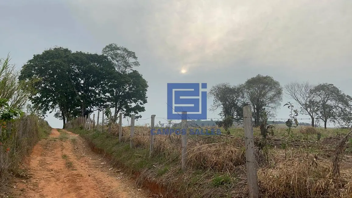 Foto 3 de Terreno / Lote à venda em Socorro - SP