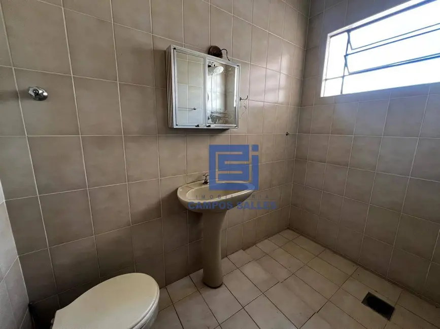 Foto 4 de Casa com 3 quartos à venda, 163m2 em Centro, Socorro - SP