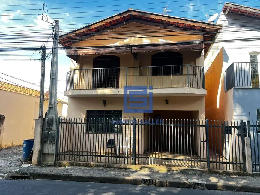 Foto 1 de Casa com 3 quartos à venda, 163m2 em Centro, Socorro - SP