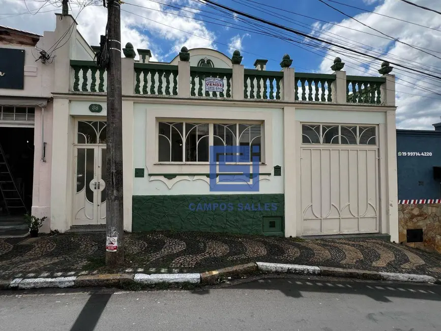 Foto 1 de Casa com 3 quartos à venda, 207m2 em Centro, Socorro - SP