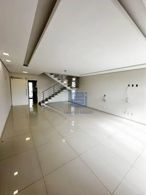 Foto 3 de Casa de Condomínio com 4 quartos à venda, 450m2 em Socorro - SP
