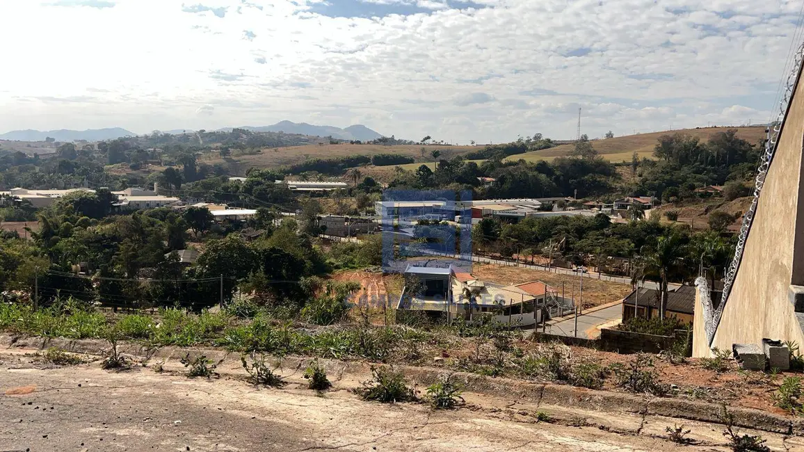 Foto 2 de Terreno / Lote à venda, 251m2 em Socorro - SP