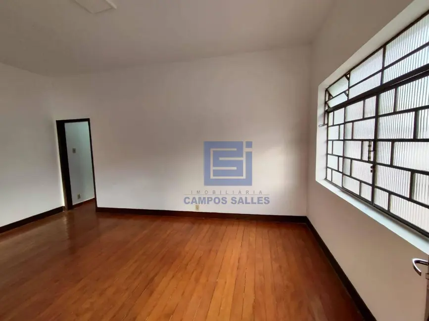 Casa com 3 quartos para alugar em Centro, Socorro - SP - imagem 9 Foto 9 de Casa com 3 quartos para alugar em Centro, Socorro - SP