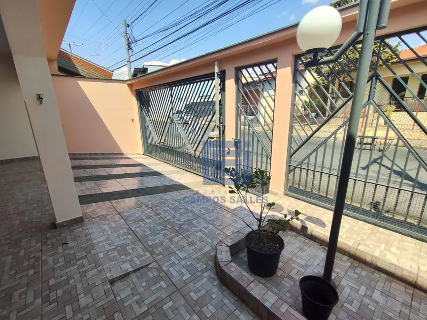 Foto 2 de Casa com 4 quartos para alugar em Socorro - SP