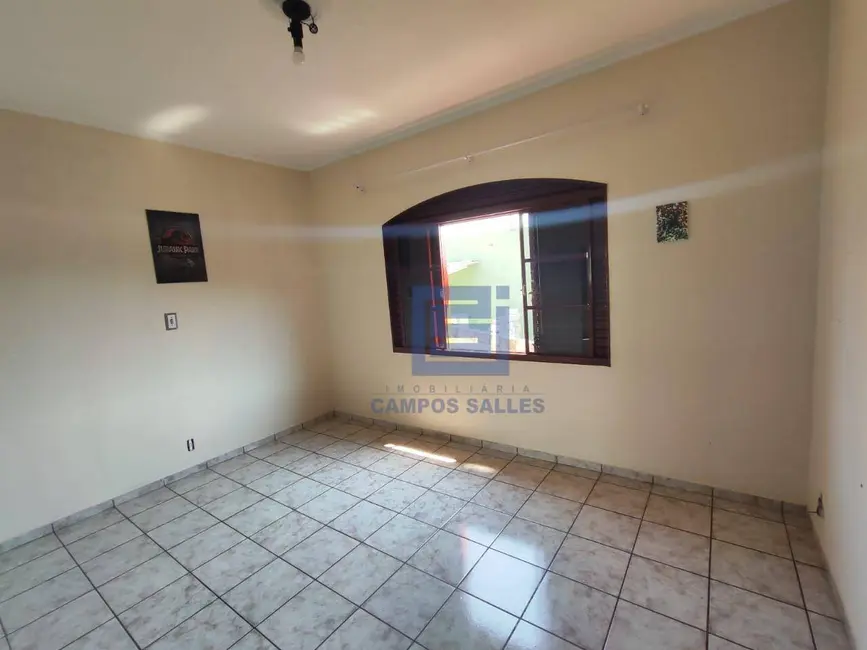 Foto 9 de Casa com 4 quartos para alugar em Socorro - SP