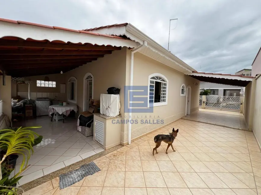 Foto 3 de Casa à venda, 250m2 em Socorro - SP