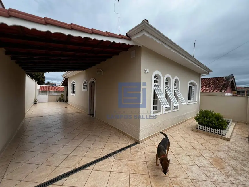 Foto 2 de Casa à venda, 250m2 em Socorro - SP