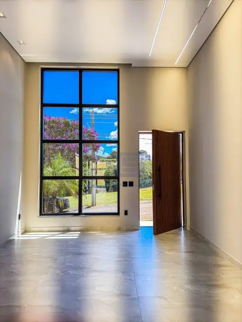 Foto 2 de Casa com 3 quartos à venda, 364m2 em Socorro - SP