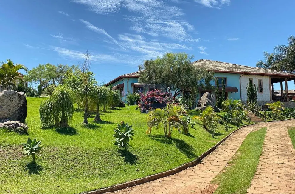 Foto 2 de Pousada com 10 quartos à venda, 21000m2 em Monte Siao - MG