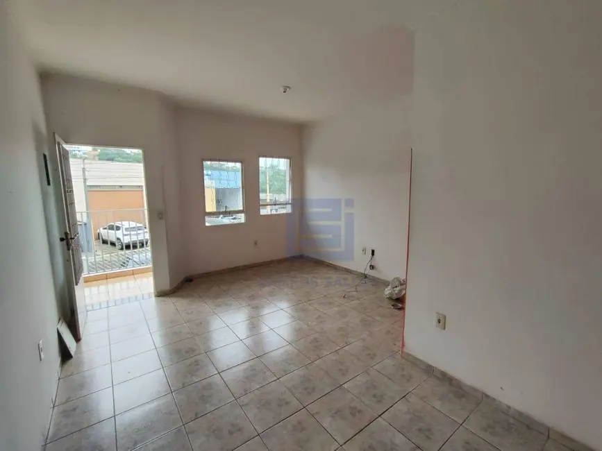 Foto 9 de Casa com 3 quartos para alugar em Centro, Socorro - SP