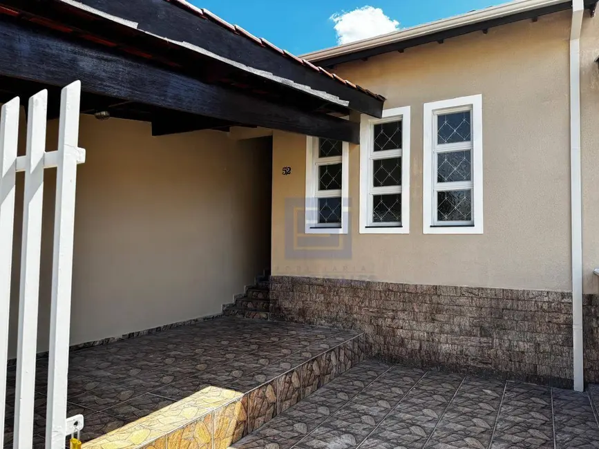 Foto 2 de Casa com 3 quartos à venda, 160m2 em Centro, Socorro - SP